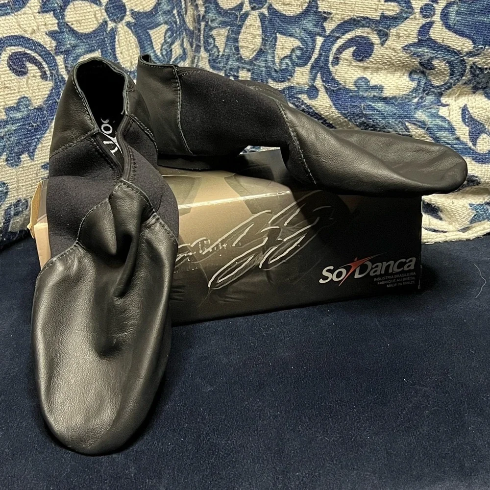 So Danca split sole jazz shoe